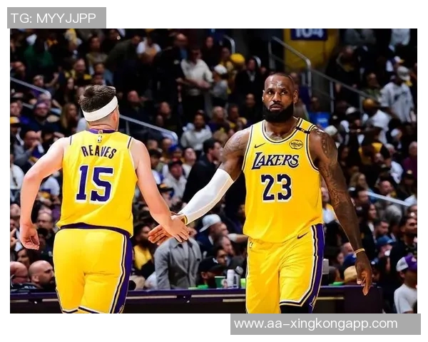 末节狂追8分险胜湖人巴特尔高效表现助球队奋勇争先