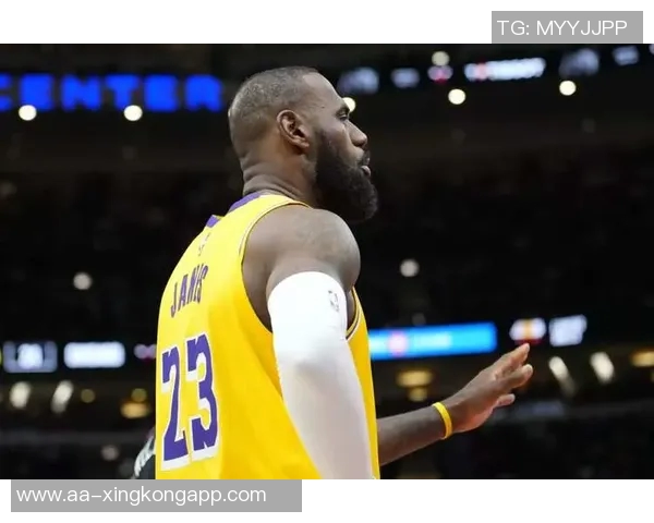 詹姆斯退役时间成谜身边人透露无人能准确预测