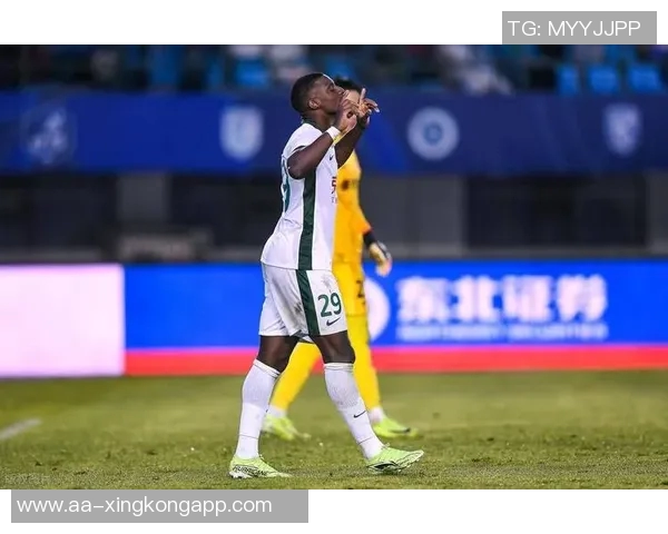 国安前锋法比奥谈球队现状称未出现欠薪问题共克时艰 国安前锋法比奥谈球队现状称未出现欠薪问题共克时艰