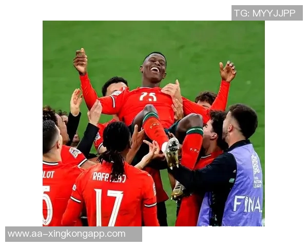 亚马尔谈C罗成功之道：专注自我而非与他人比较