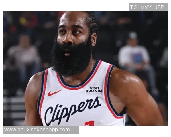 双星闪耀哈登与小卡末节狂砍29分超越开拓者全队得分之和